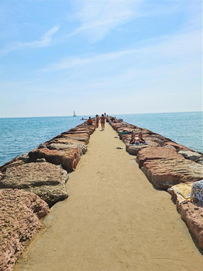Small Camp Portofelice Ераклеа Маре Екстериор снимка